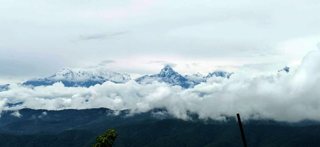 himalaya day view 14 with clouds and recent snow